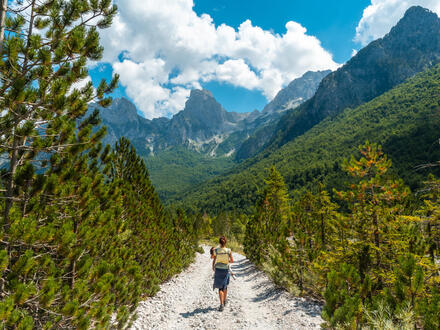 Erlebnisreisen Balkan - Albanien: Wandern mit Weitblick und Zeit für echte Begegnungen Unkategorisiert online kaufen